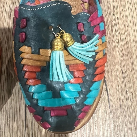 colorful huaraches size 7 - Picture 5 of 6